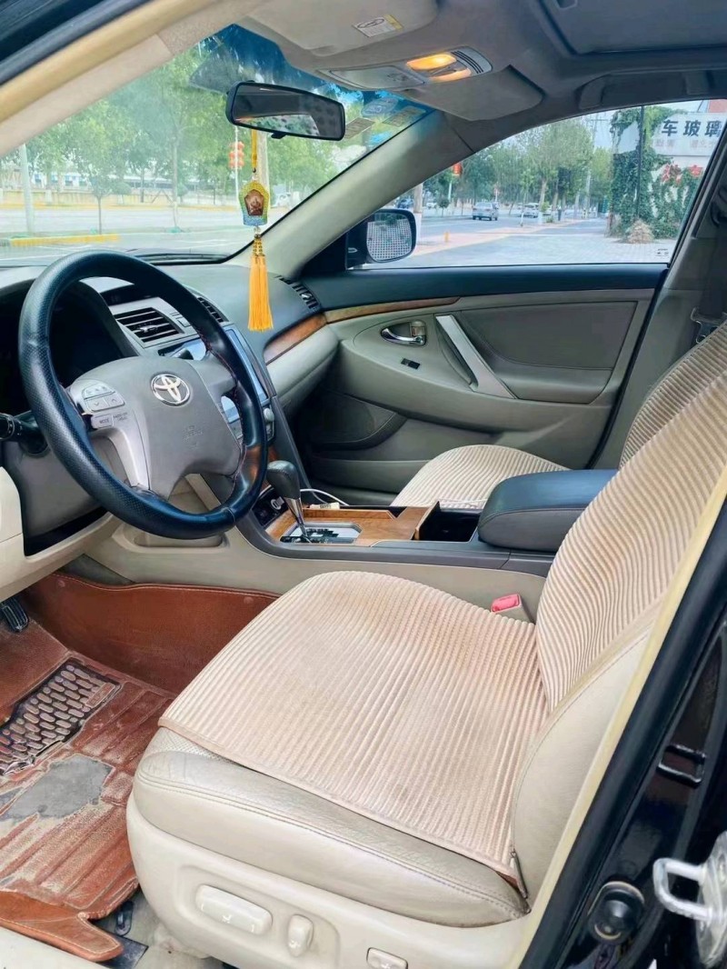 济南10年丰田凯美瑞8