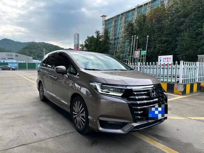 保定22年本田艾力绅2