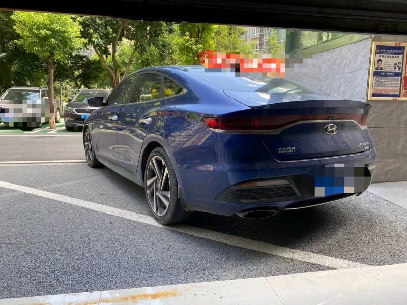 重庆19年现代菲斯塔9
