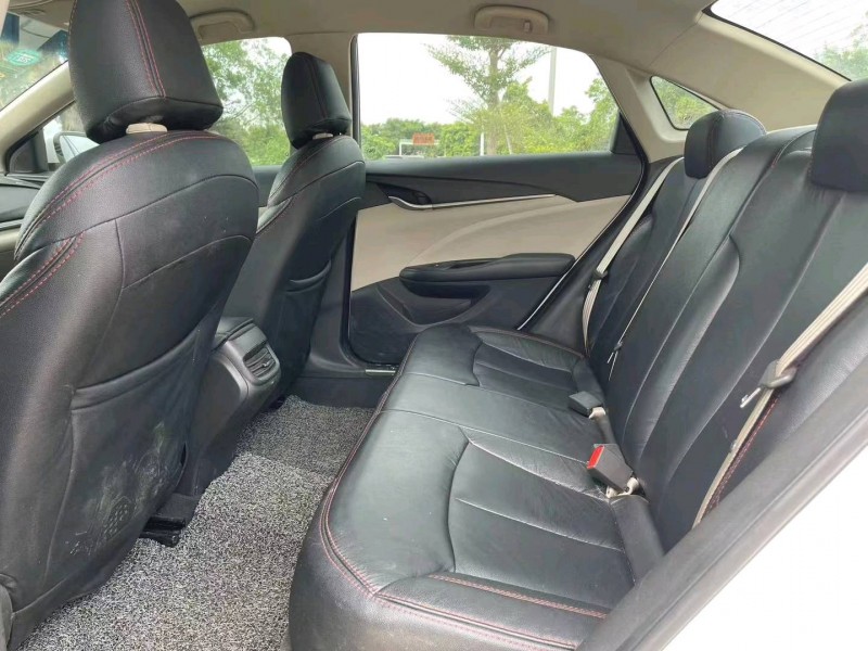 汕头16年别克英朗6