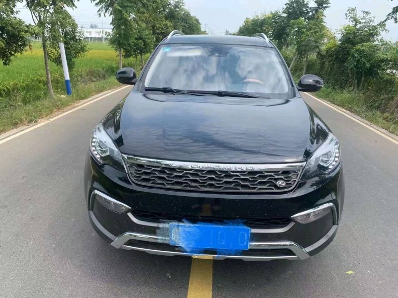 徐州18年獵豹汽車CS101
