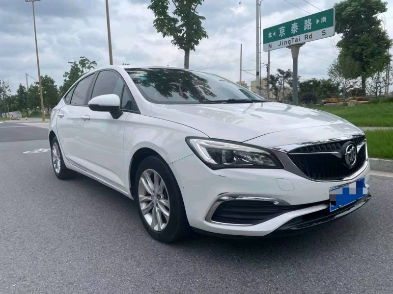 徐州18年别克威朗3