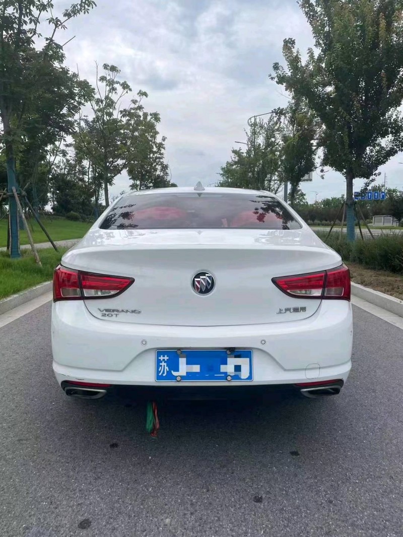 徐州18年别克威朗9