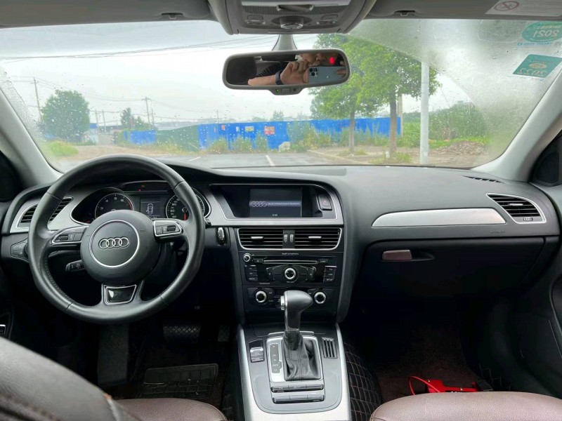 宜昌16年奥迪A4L7