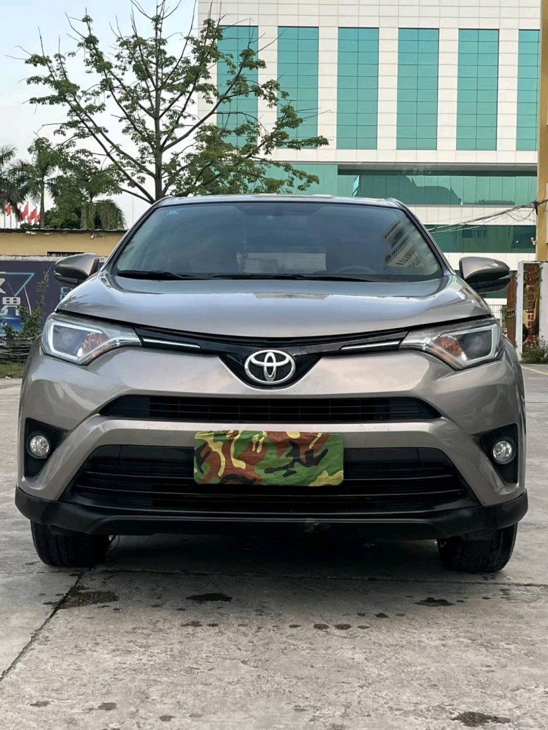 东莞18年丰田RAV4荣放1