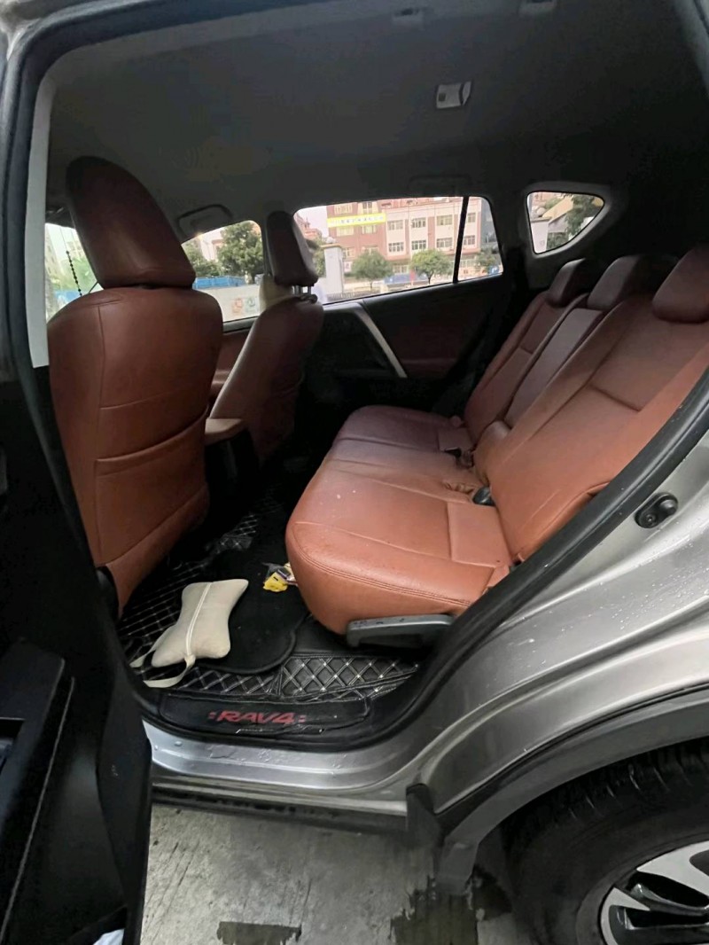东莞18年丰田RAV4荣放5