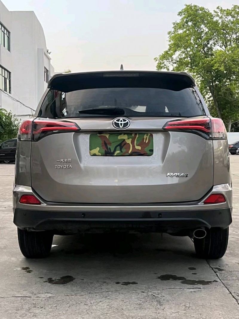 东莞18年丰田RAV4荣放9