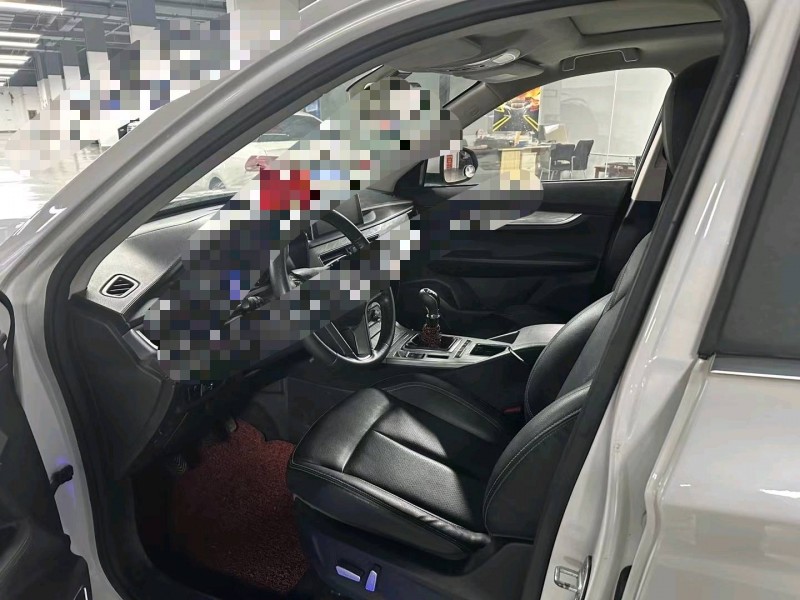 曲靖18年漢騰汽車X54