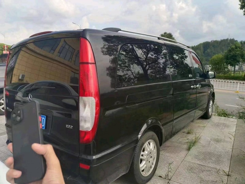 衡阳14年奔驰威霆4