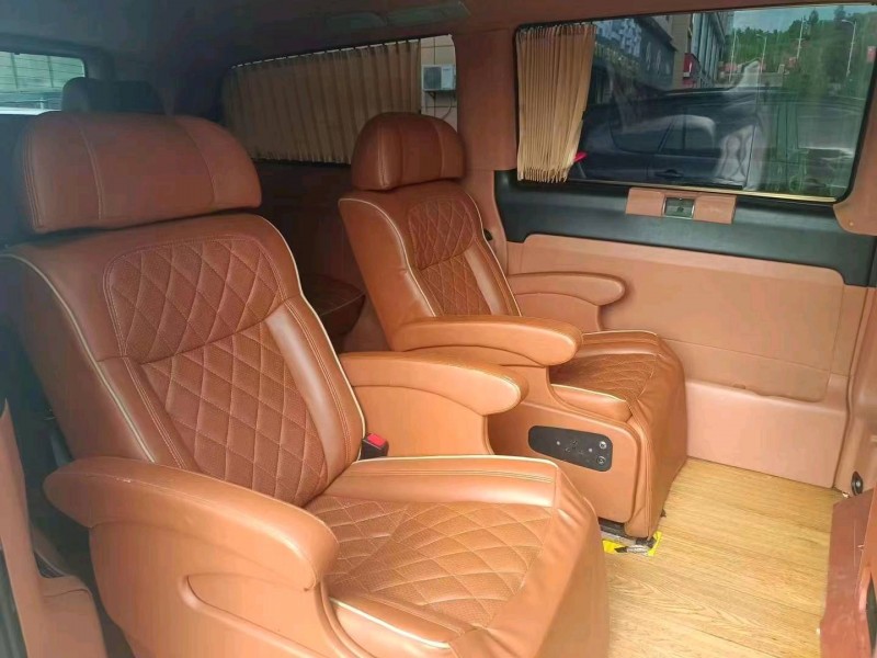 衡阳14年奔驰威霆5