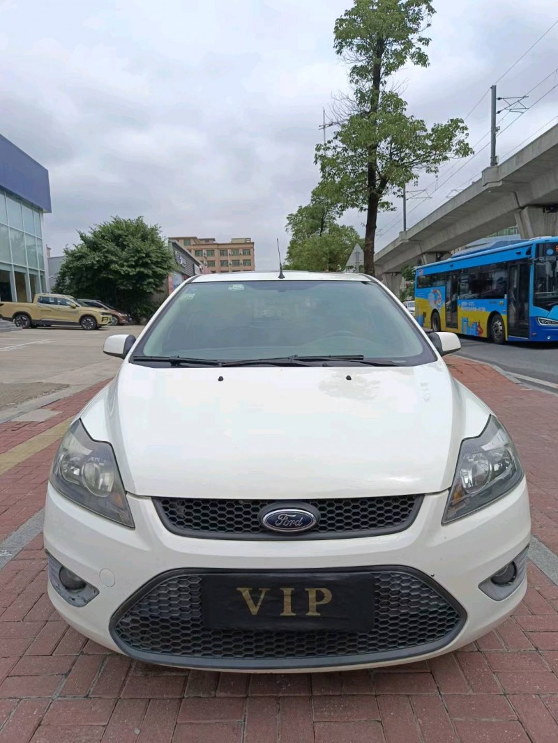 东莞14年福特福克斯1