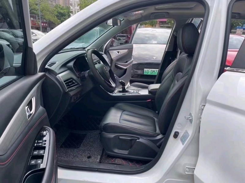 常州20年長安汽車CS758