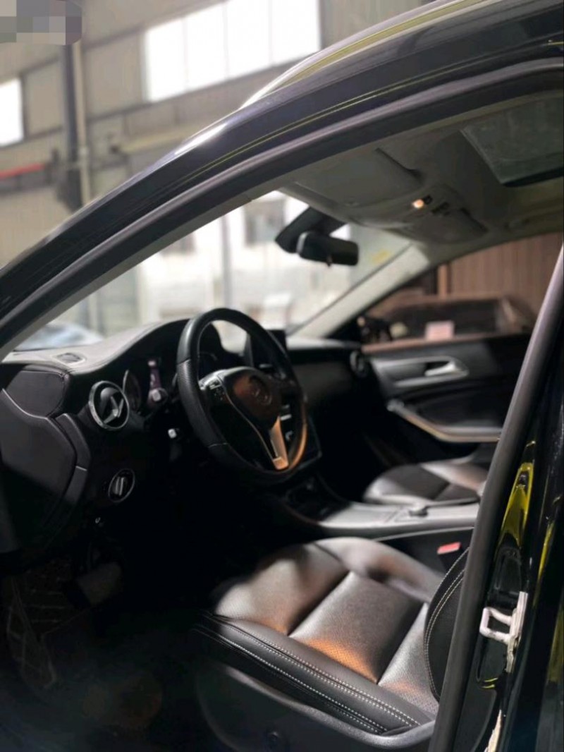 东莞15年奔驰GLA4