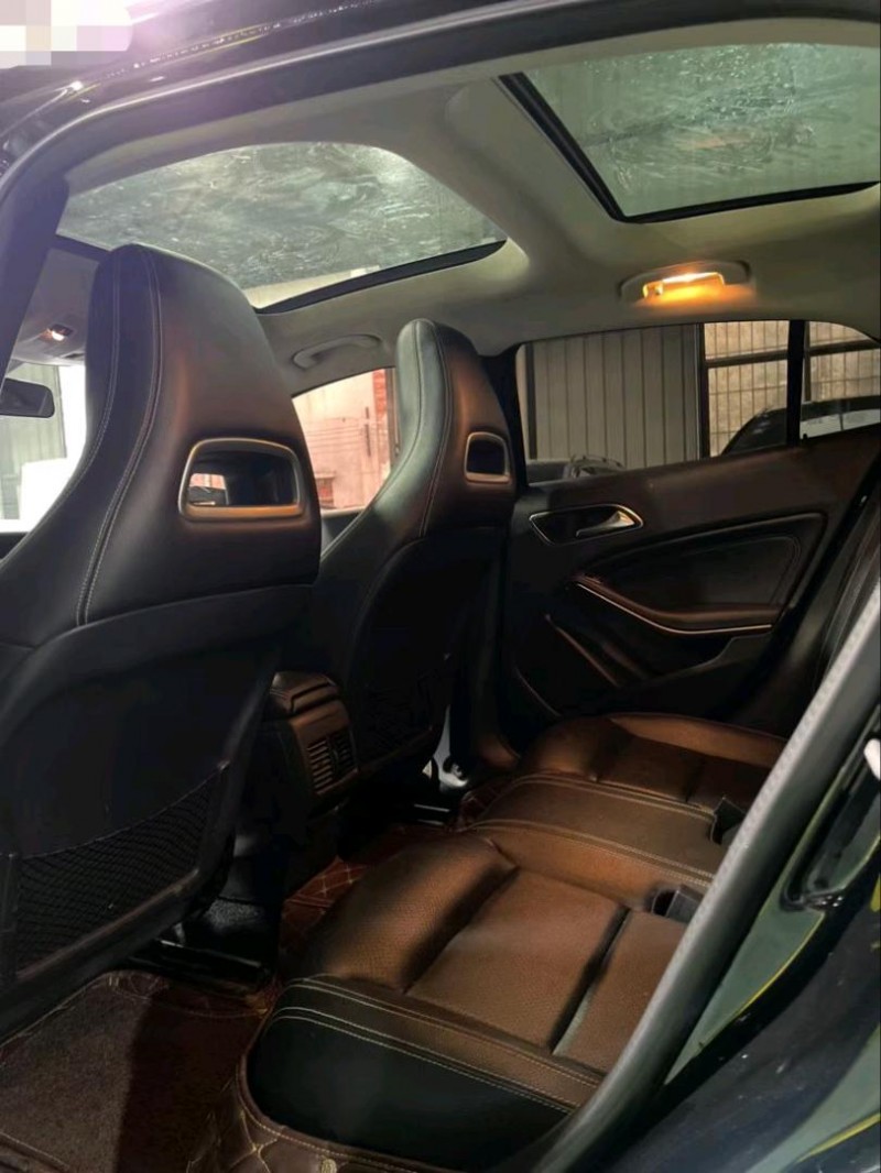 东莞15年奔驰GLA5