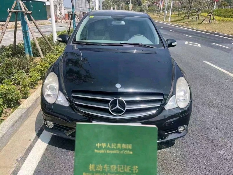 龍巖10年奔馳R1