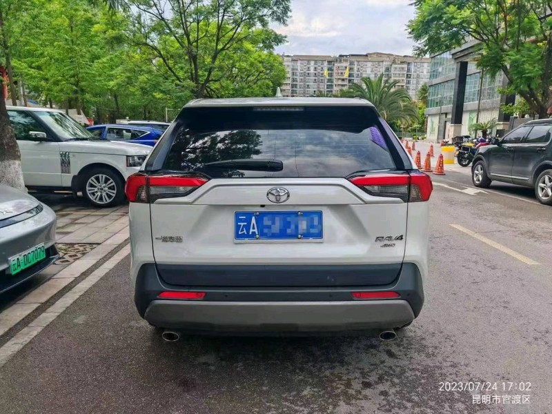 曲靖21年豐田RAV4榮放6