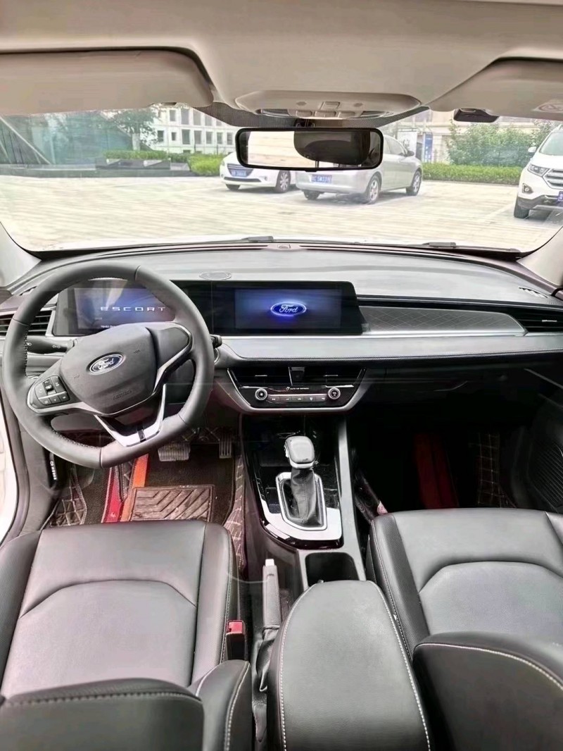 青岛22年福特福睿斯4