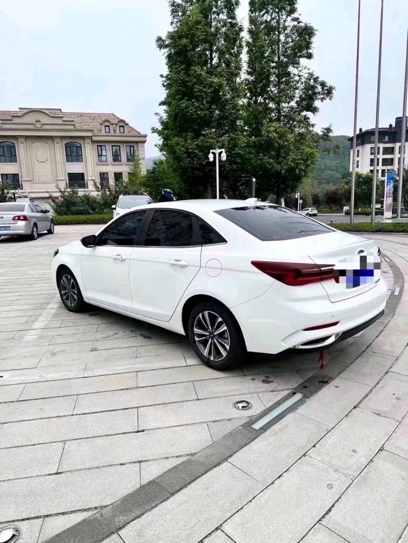 青岛22年福特福睿斯5