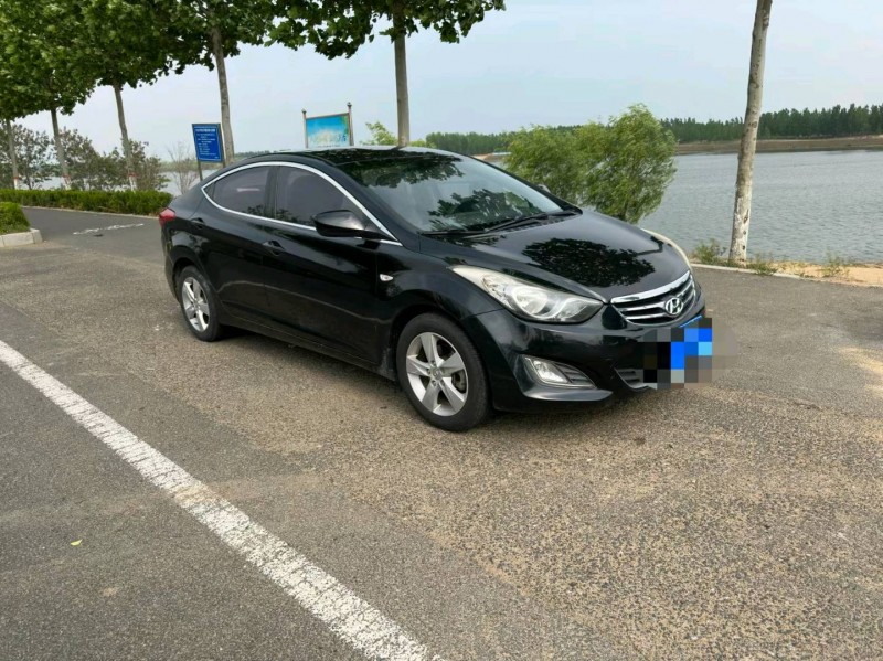 青岛13年现代朗动2