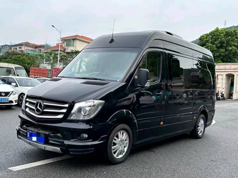 广州18年奔驰斯宾特3