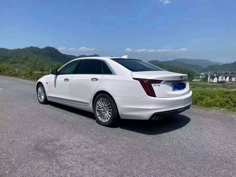 嘉兴20年凯迪拉克CT63