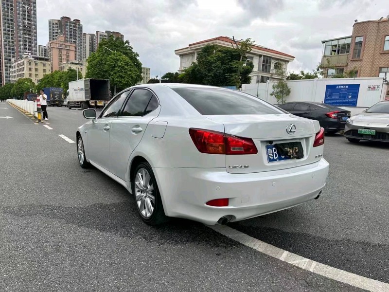 广州08年雷克萨斯IS7