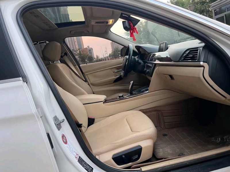 济宁13年宝马3系5