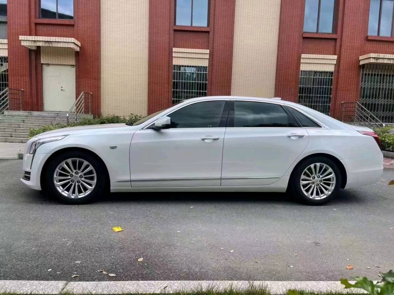 莆田17年凱迪拉克CT66