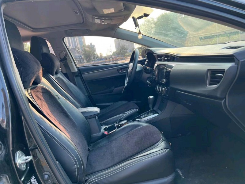 济宁16年丰田雷凌4