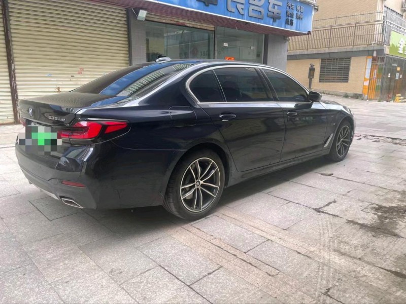 广州22年宝马5系8