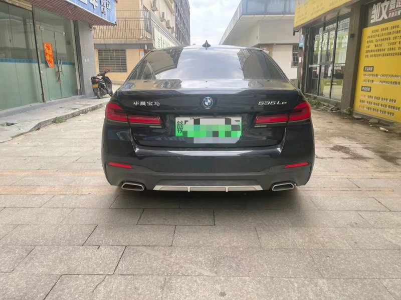 广州22年宝马5系9