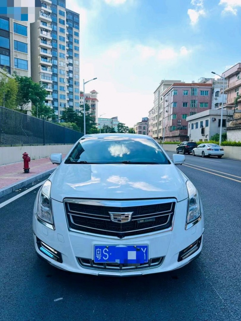 东莞15年凯迪拉克XTS1