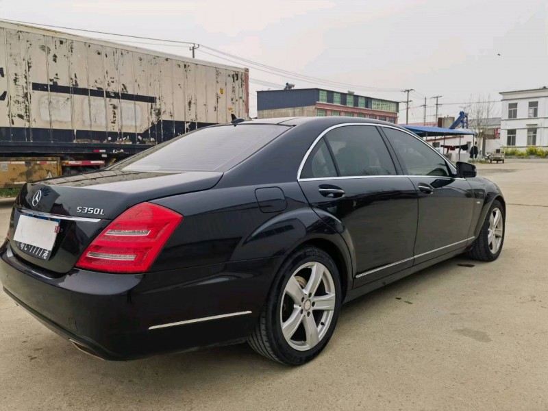 徐州11年奔驰S8