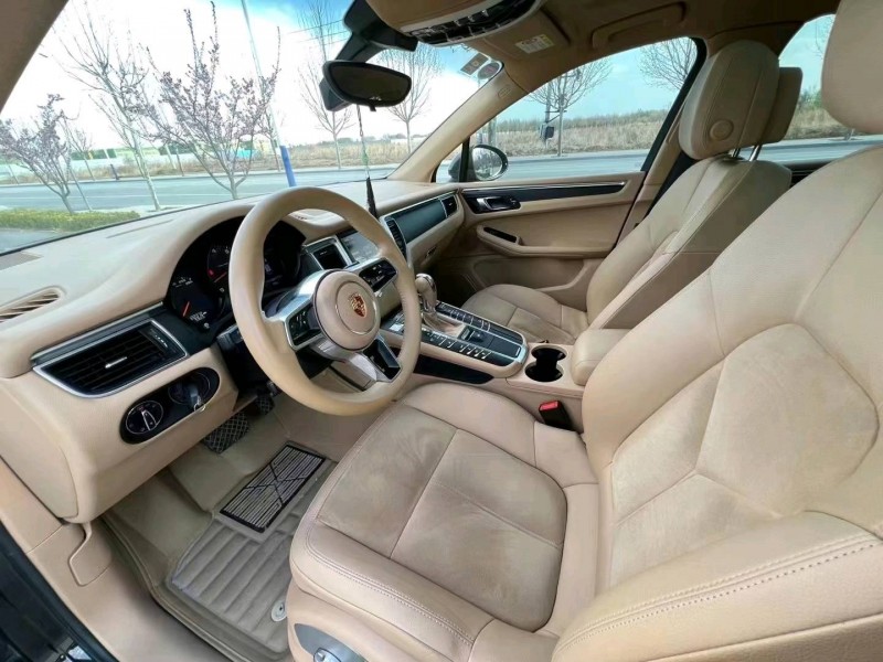 廊坊15年保时捷Macan6
