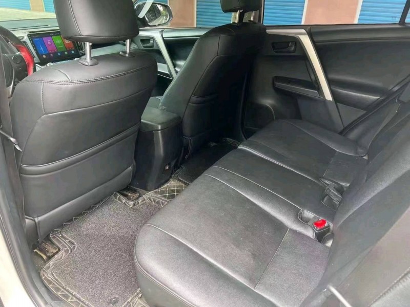 邵阳17年丰田RAV44