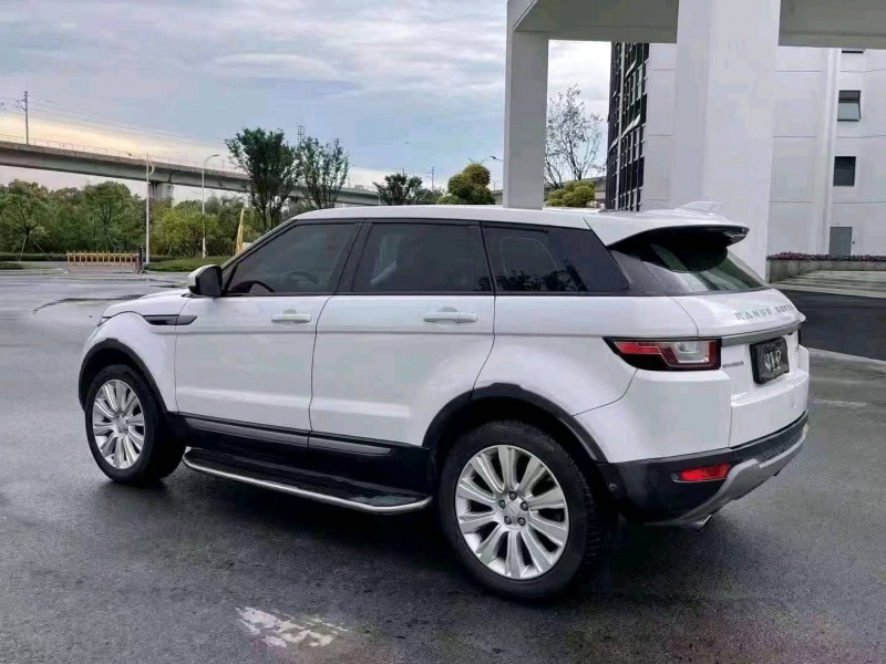 嘉兴18年路虎极光7