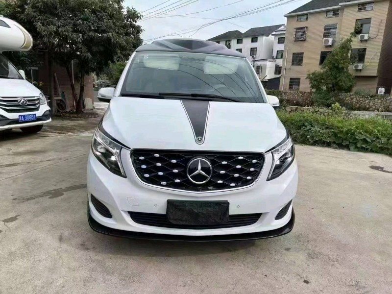 湖州21年奔驰傲旋大白鲨1