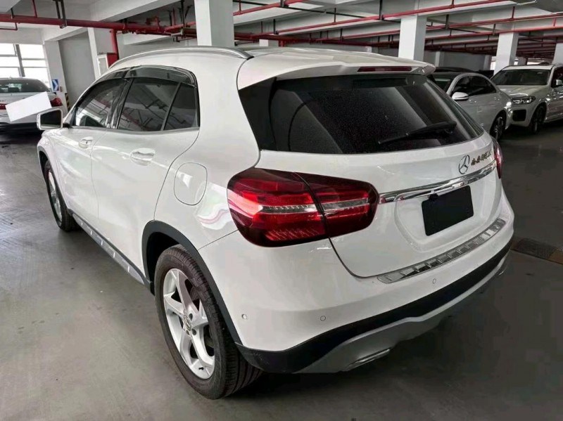 湖州17年奔驰GLA4