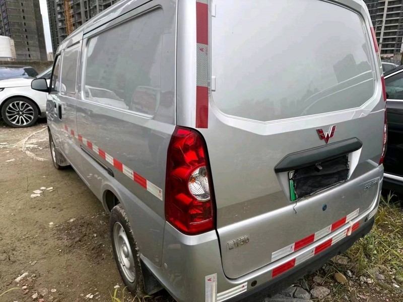 宜昌23年五菱汽車宏光5