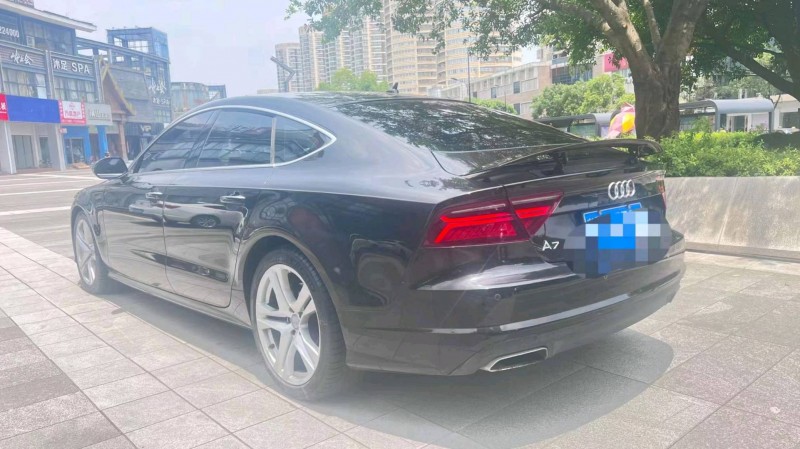 溫州17年奧迪A8L3