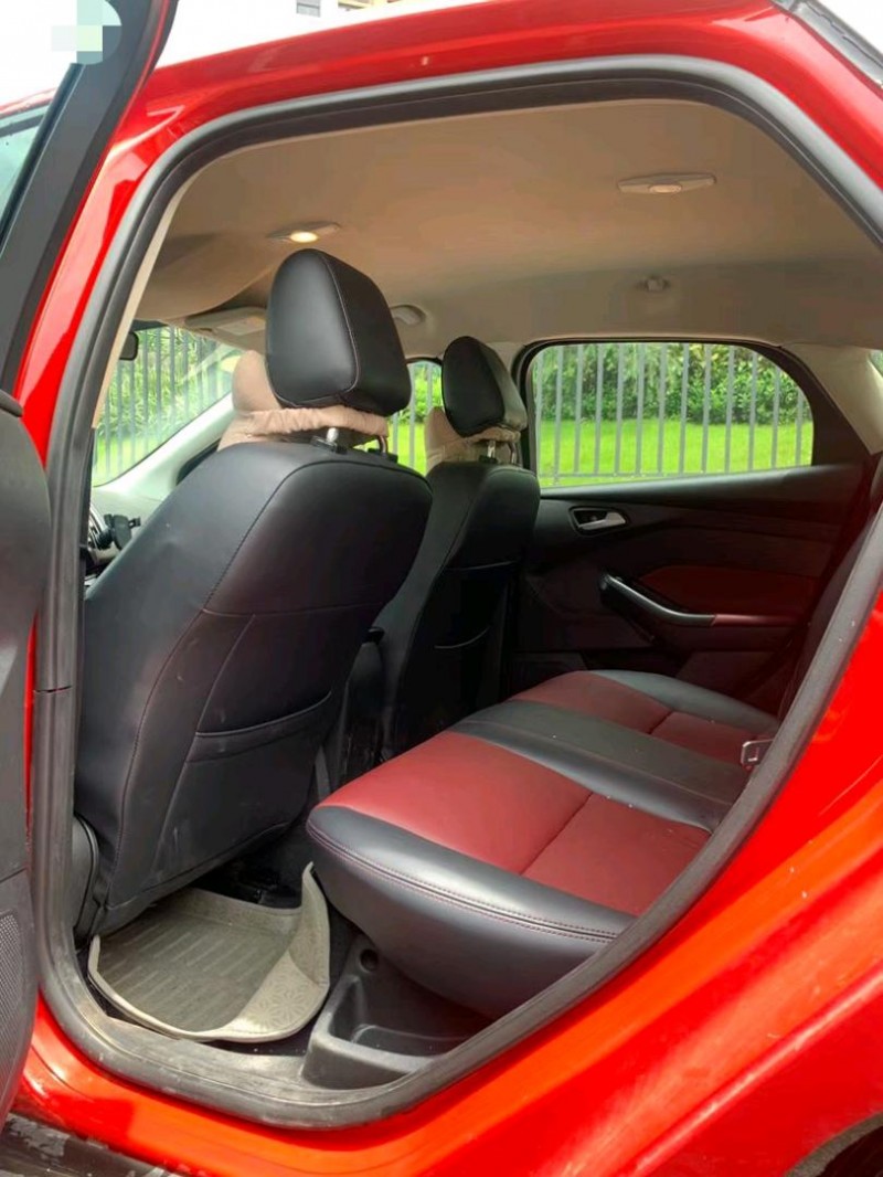 东莞12年福特福克斯6