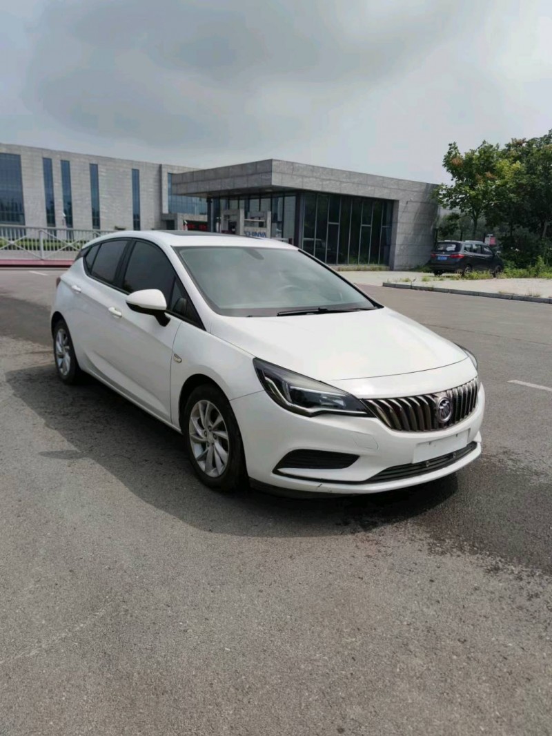 淄博16年别克威朗2