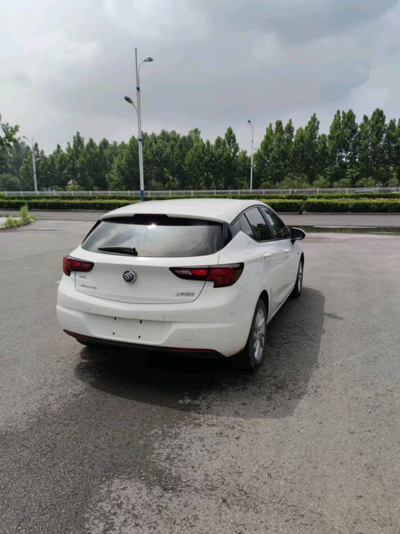 淄博16年别克威朗5