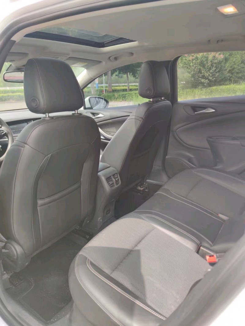 淄博16年别克威朗9