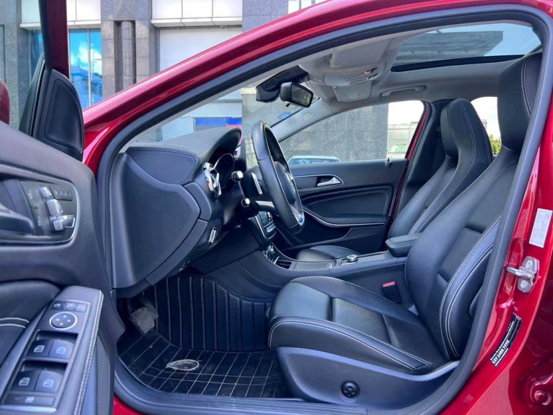 东莞19年奔驰GLA6