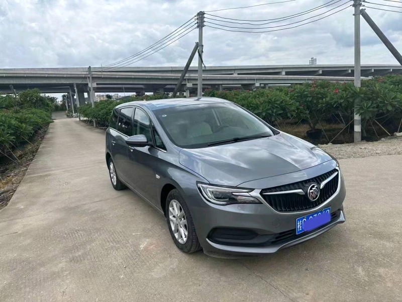 佛山18年別克GL62