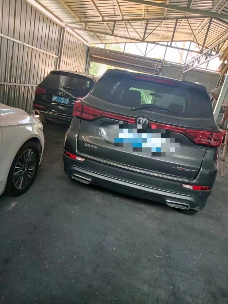 衡陽21年長安汽車CS753