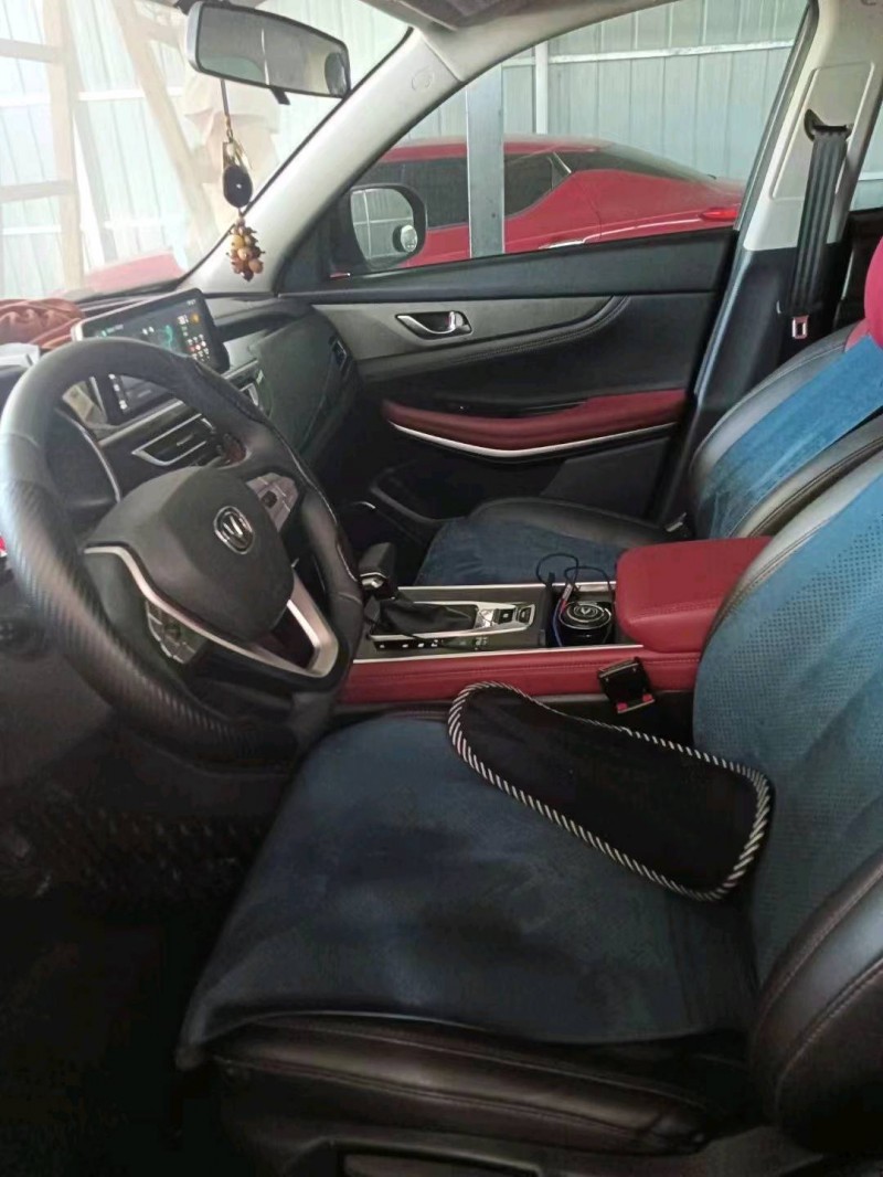 衡陽21年長安汽車CS757