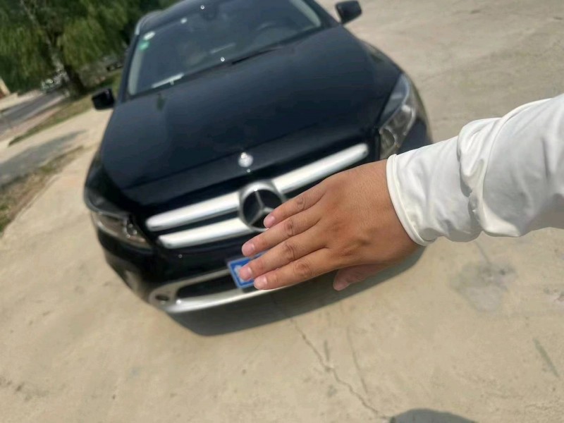 东营17年奔驰GLA1