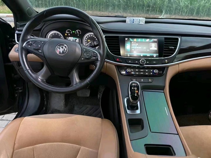 东营17年别克君越8